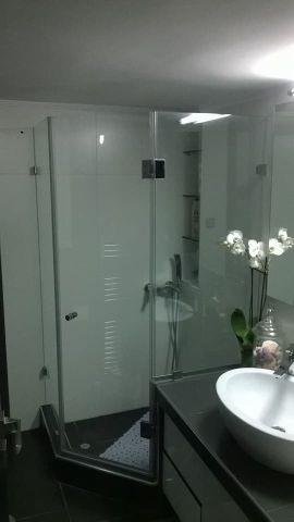 ΑΝΟΙΓΟΜΕΝΕΣ ΝΤΟΥΖΙΕΡΕΣ