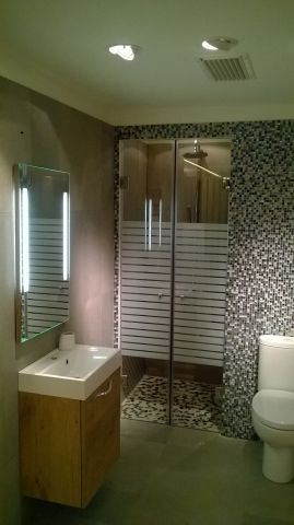 ΑΝΟΙΓΟΜΕΝΕΣ ΝΤΟΥΖΙΕΡΕΣ